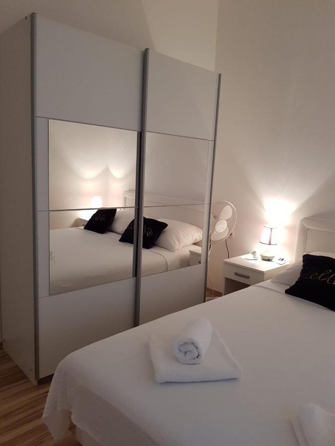 Apartman Andrea Zadar Eksteriør billede